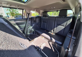 Toyota Highlander 2,5 Hybrid 4x4 - 2