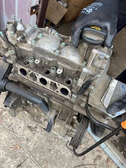 Škoda Fabia motor 1,2 8V - 2