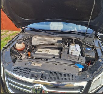 Tiguan 2 TSI 4x4 , černá metalýza - 2