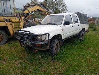 Toyota Hilux 2.4 Diesel - 2