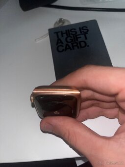 Apple Watch SE 44mm - 2