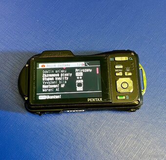 Odolný kompaktní fotoaparát Pentax Optio WG-1 - 2