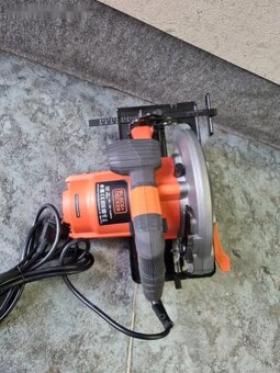 Black&Decker Ruční kotoučová pila CS1550, 1500 W - 2