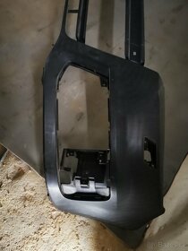 Audi Q7 4M nárazník - 2