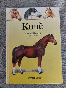 Prodám různé knihy - cena dohodou - 2