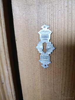 Šatní skříň - 2