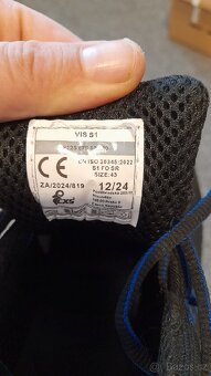 PRACOVNÍ OBUV 43 - 2