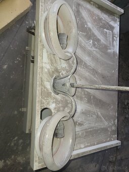 Prodám starožitný lustr - 2