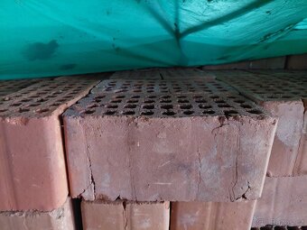 Děrované cihly - 2