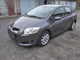 Toyota Auris 1,4 D-4D - 2