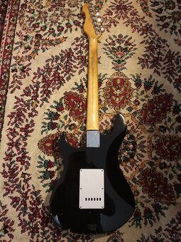 Yamaha kytara z 90 let - 2