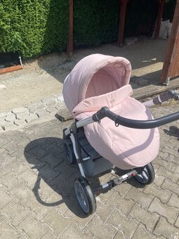 Prodáme kočárek 3v1 - 2