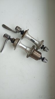 Náboje Shimano s rychloupínáky - 2