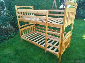 Dvoupatrová postel - 2