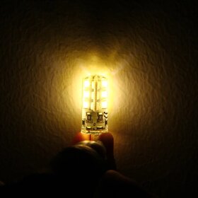 LED žárovek 230V 3W s paticí G4, vysoce svítivé,teplé světlo - 2