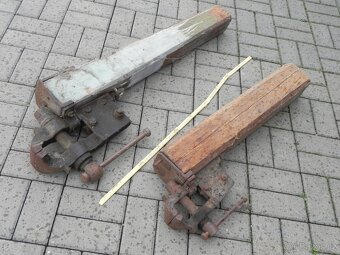 Staré kovářské svěráky - 2