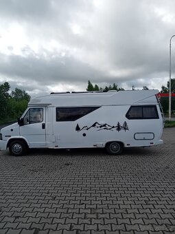 Obytný automobil - 2