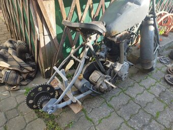 Prodám motorku BSA - 2