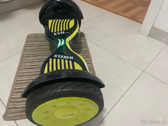 Hoverboard Skymaster Wheels 11 EVO Smart – limetková barva - 2