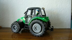 Traktor + hlava panenky - 2