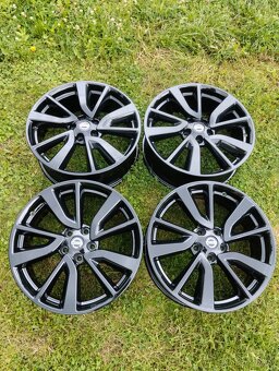 ALU KOLA NISSAN QASHQAI 5X114.3 R19 - 2