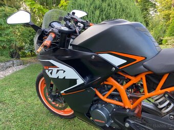 KTM RC 125 + ZDARMA nový sedlový vak a nepromok kombinéza - 2