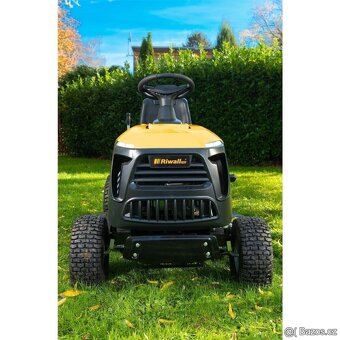Zahradní traktor MTD Riwall - 2