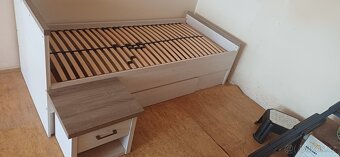 Postel s nočním stolkem, 90x200 - 2