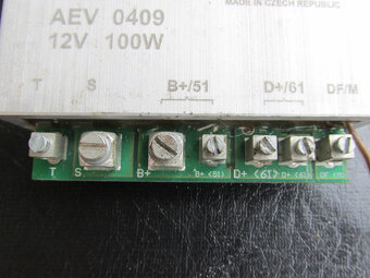Regulátor dynama - 2
