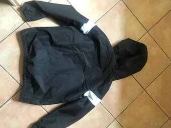 Bunda Ellesse vel.152-158 - 2