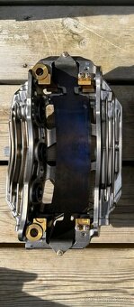 Brzdove trmeny Formule 1 Aston Martin - 2