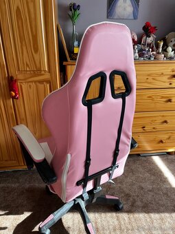 Herní růžová židle - 2