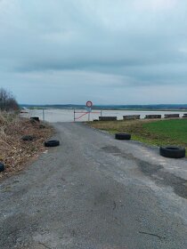 Prodám lesní pozemek u letiště Tchořovice - 2