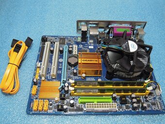 Kompletní Set pro stavbu PC Intel MSI Gigabyte Asus 4GB DDR2 - 2