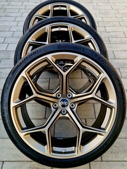 ORIG.AUDI RS6 PERFORMANCE R22 285/30/22 NOVE ZLATE 2025 - 2