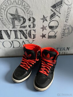 Kotníkové boty Adidas Originals - 2