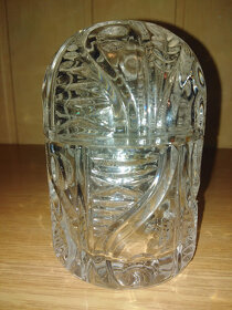 Dozíčka z čirého skla. - 2