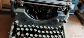 Psací stroj - 2
