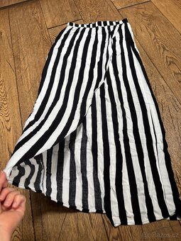 Pruhovaná sukně Sinsay, vel. S - 2