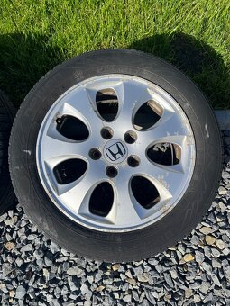Alu kola 5x114,3 s pneu Nokian 205/55 R16 - 2