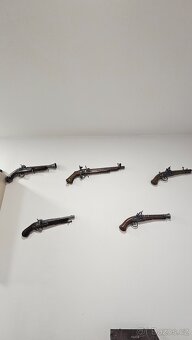 Repliky zbraní - 2