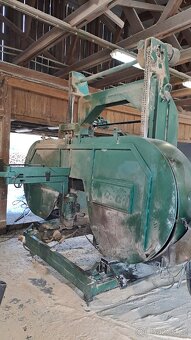 Kmenová pásová pila - 2