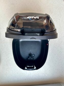 Kufr Givi černý 30l - 2