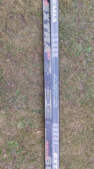 Běžecké lyže a hůlky - 2