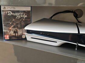 Sony Playstation 5 + hry Demons Souls + Astro - 2