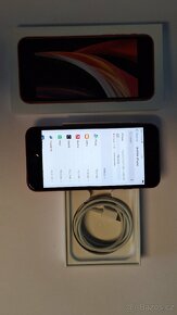 Apple iPhone SE (2020) 128GB červený - 2