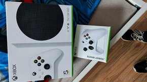 Xbox one series S 500gb, 2 ovládače - 2