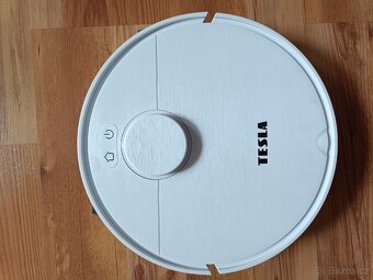 Robotický vysavač Tesla IQ550 - 2