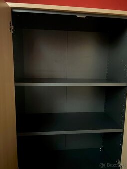 uzavřená skříň - 2