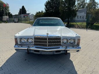 1976 Chrysler Newport - 2